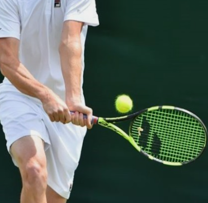 테니스: 역동적이고 우아한 스포츠의 매력과 기초 가이드